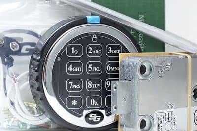 elektronický zámek trezoru S&G